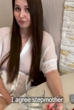Hasta Üvey Annemin İlacı Bende